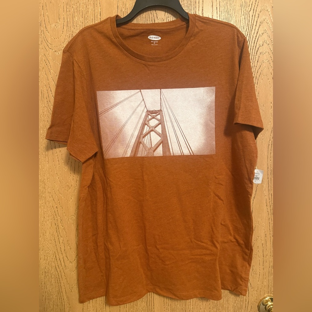 NWT! Old Navy Rust Graphic T-Shirt